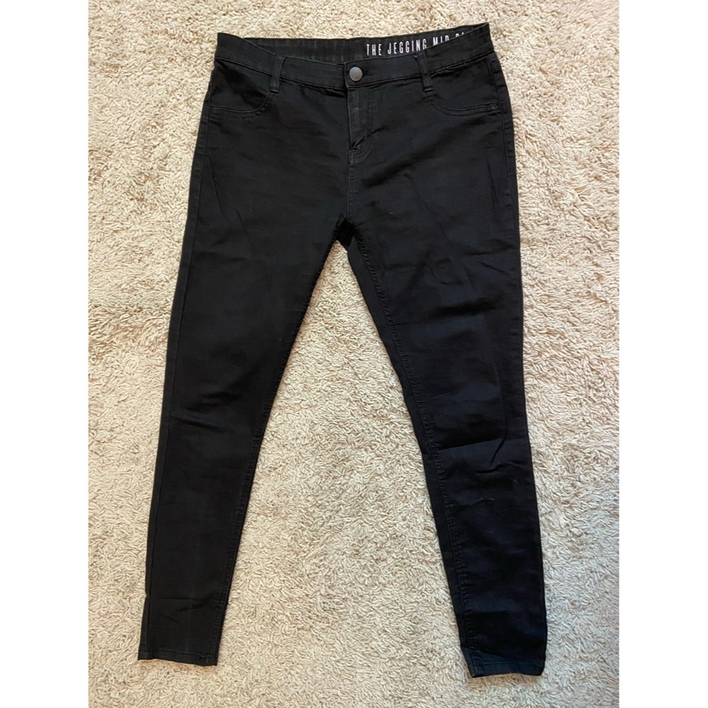 Black jegging mid-rise pants. Size 10. Cotton On.